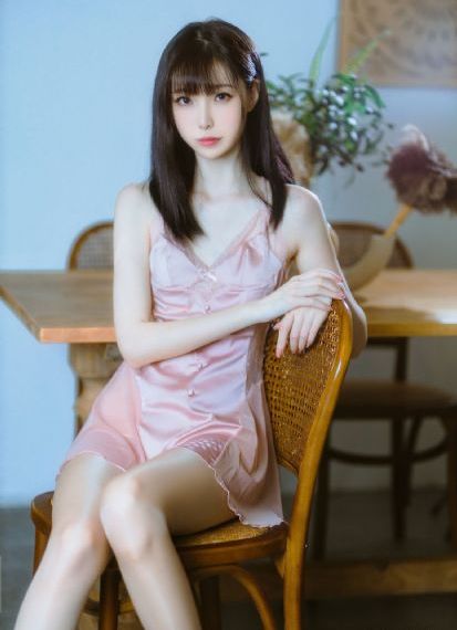 新闻女王粤语在线观看高清免费_日本成人在线